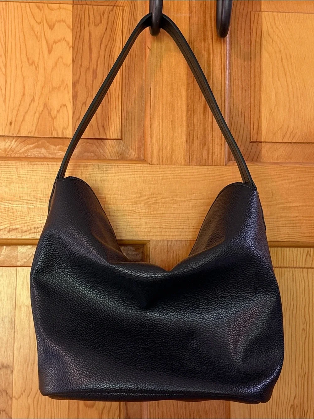 Vera Bradley Black Pebbled Shoulder Bag - Picture 3 of 7